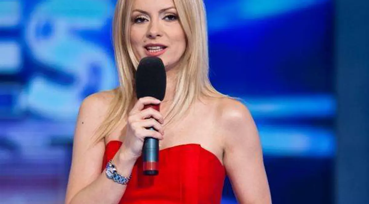 Simona Gherghe, EMOŢIONATĂ ÎN DIRECT! Uite ce surpriză i s-a pregătit şi CINE I-A SPUS CĂ O IUBEŞTE