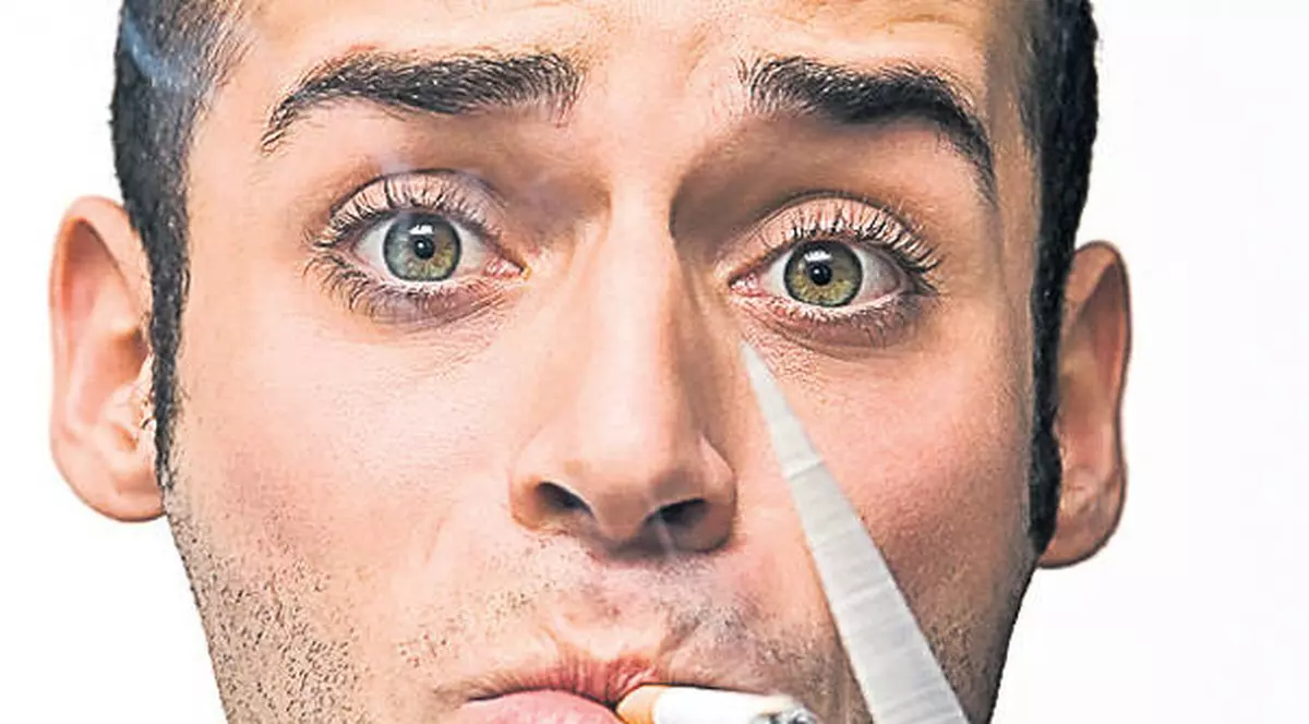 Oraşul unde NU se mai poate FUMA nici în casă, nici la balcon decât cu riscul amenzii