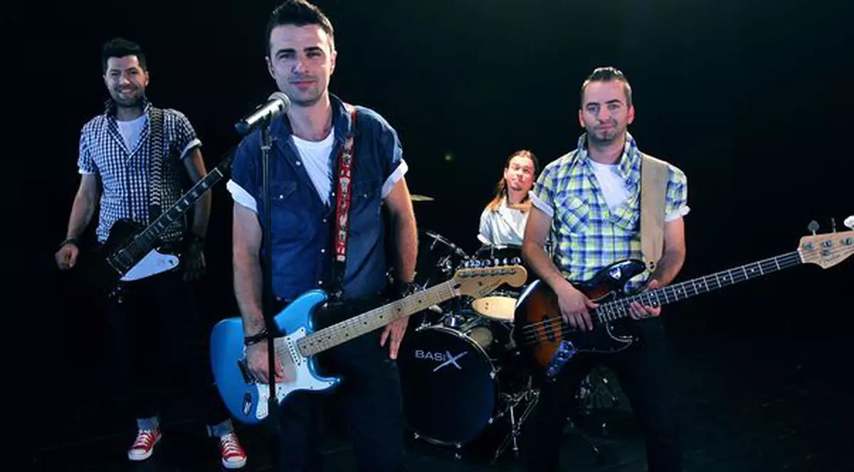 VUNK a lansat videoclipul piesei "Doi somnambuli". Îți place? | VIDEO