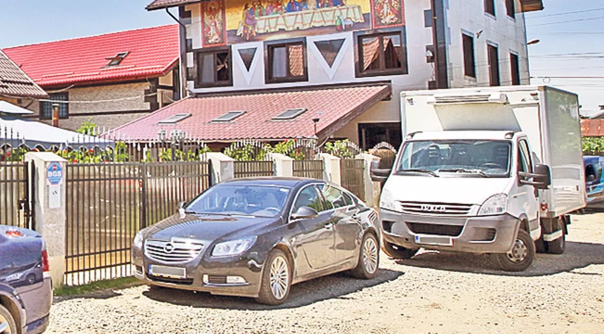 Traficanţii de la azilul de bătrâni au fost reţinuţi