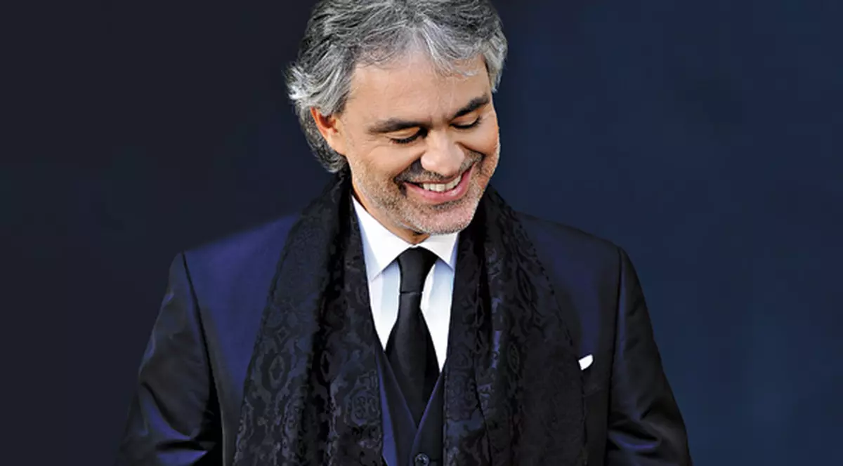 INTERVIU EXCLUSIV | La concertul său de la Romexpo, Andrea Bocelli va veni împreună cu soţia şi fiica sa de doar un an! Îi place cum cântă Cezar Ouatu