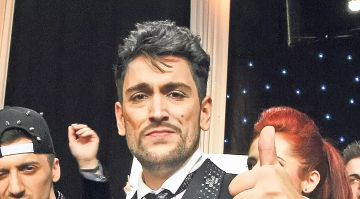 După despărţirea de Angela Gheorghiu, Cezar Ouatu a fost FOTOGRAFIAT ÎN BRAŢELE UNEI BLONDE