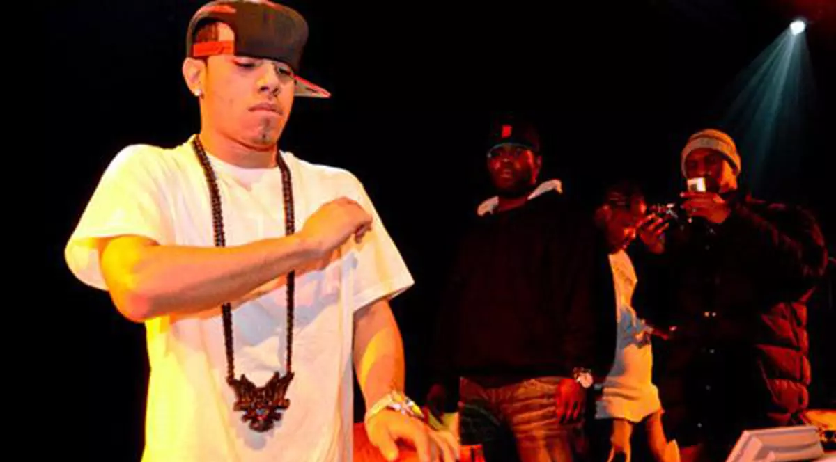 Un producător de muzică hip-hop, ÎMPUŞCAT PE STRADĂ!