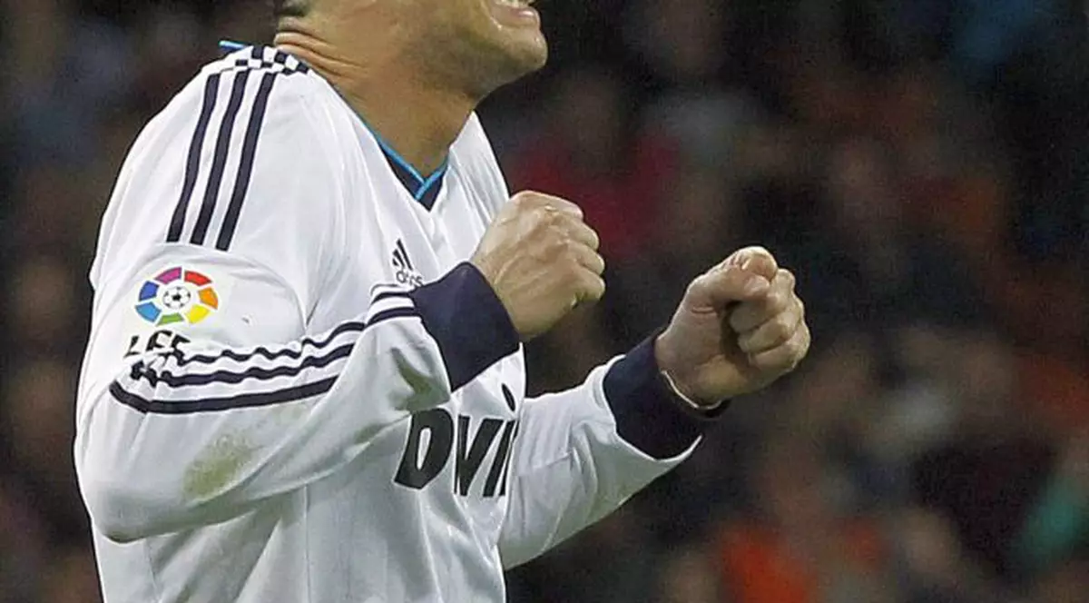 Ce a pățit un portar care a «îndrăznit» să apere un penalty executat de Cristiano Ronaldo - VIDEO