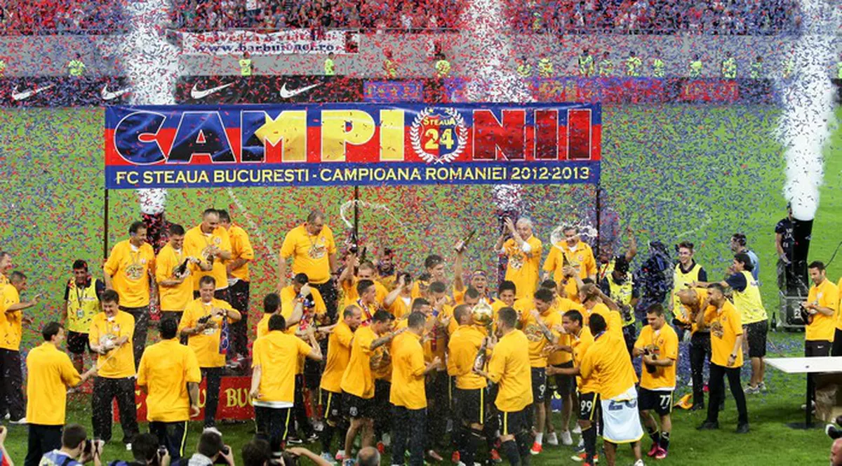 Steaua A DECLANŞAT FIESTA! Uite cum au sărbătorit roş-albaştrii, alături de mii de suporteri | FOTO