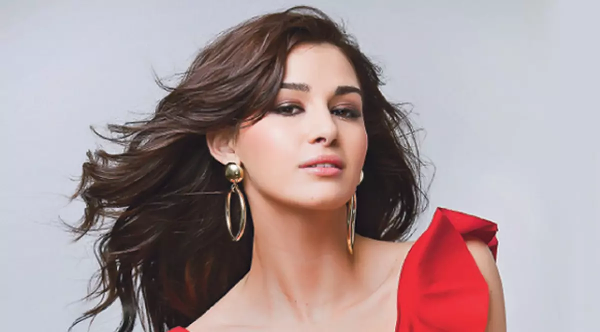 Alina Eremia, din «Pariu cu viaţa», ne-a spus cum trebuie să fie iubitul ei! Află cum cucereşti frumuseţea asta!