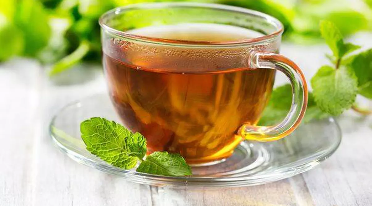 Teiul, ceaiul care îţi asigură un somn liniştit