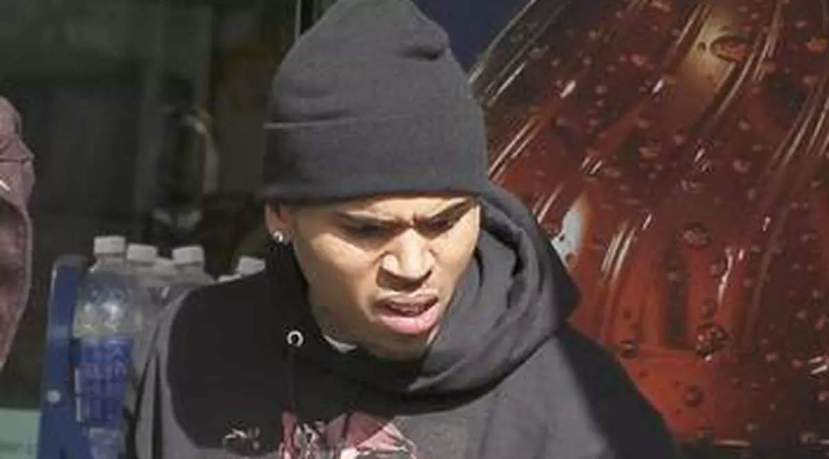 Chris Brown, din nou la închisoare!