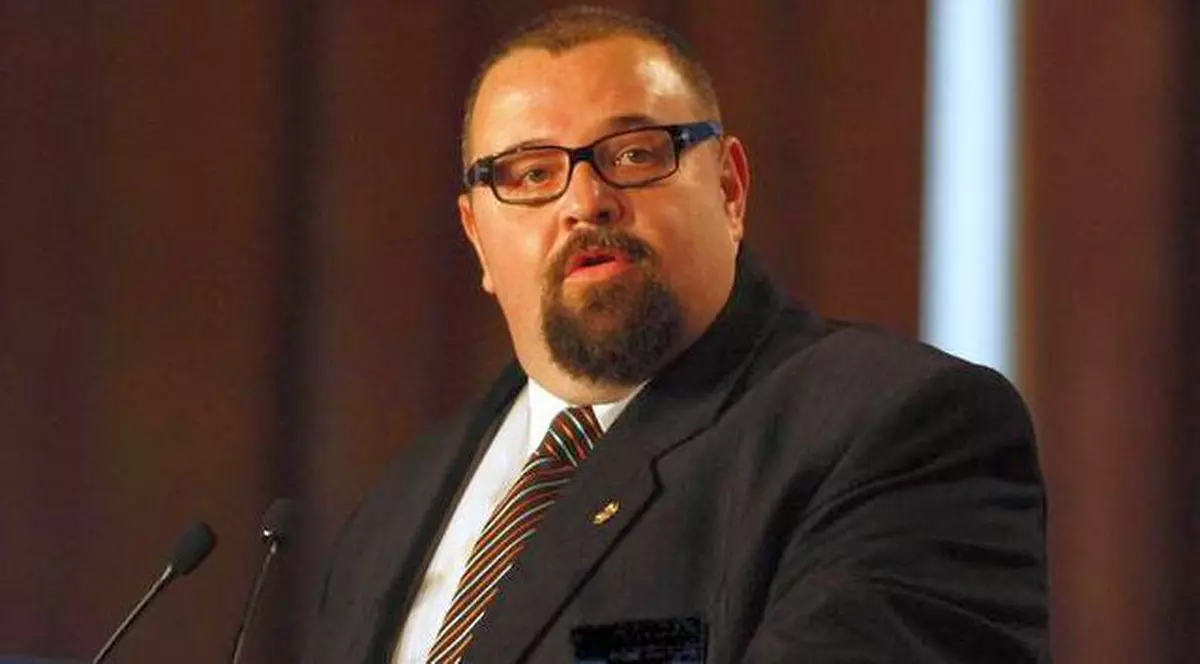 Piedone vrea referendum pentru Legea salubrizării