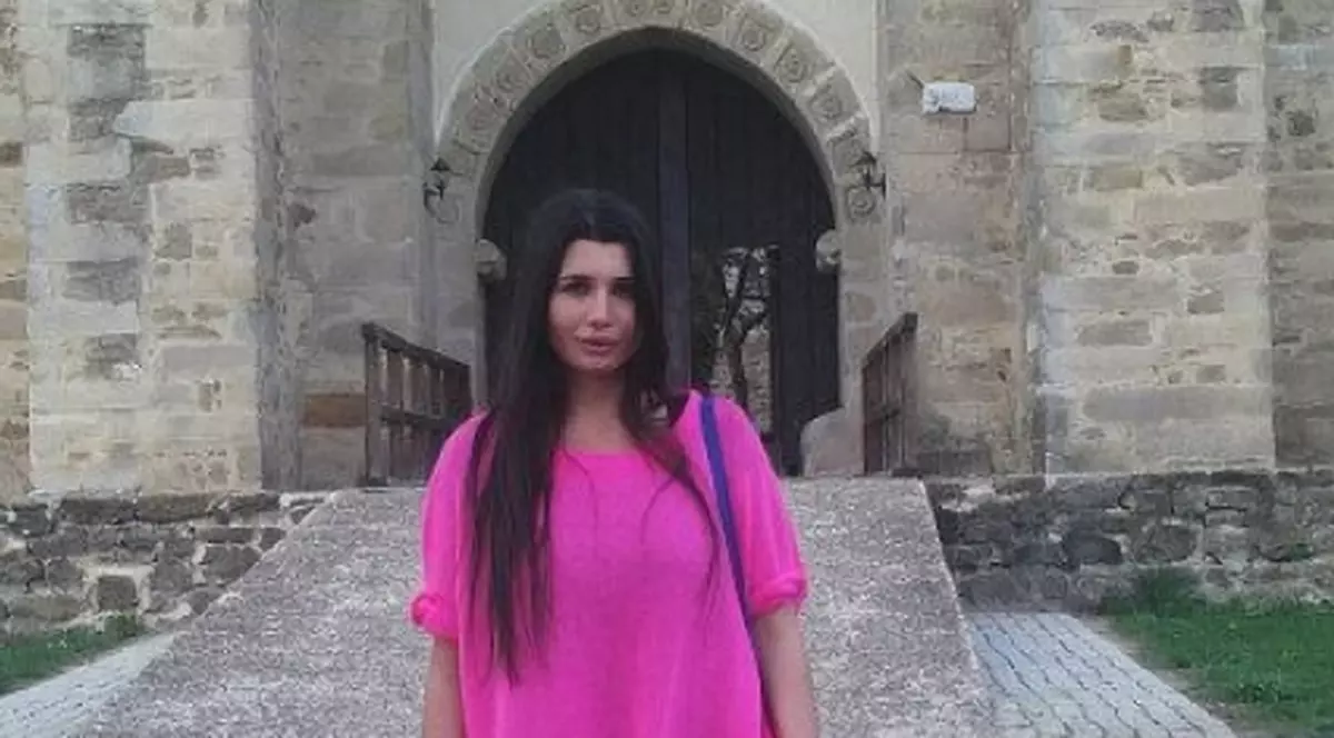 Designerul Elenei Băsescu DEZVĂLUIE care sunt ASEMĂNĂRILE VESTIMENTARE dintre Eba şi Kate Middleton