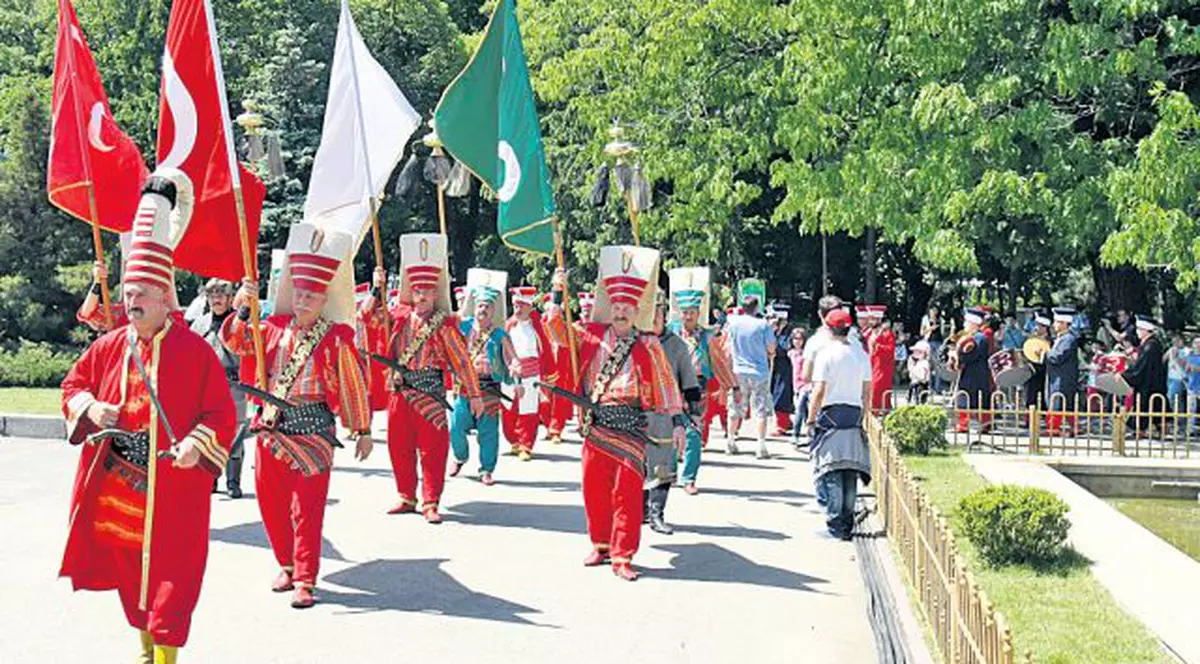 Ne-au «cotropit» turcii! FOTO