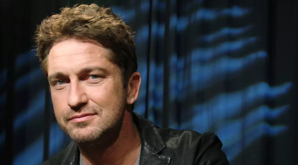 Mădălina, înlocuită numai cu bunăciuni. Vezi pe cine a agățat Gerard Butler