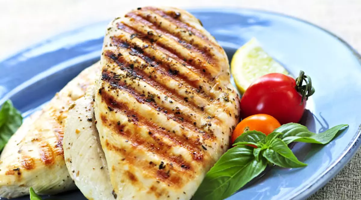 Dieta Dukan, ultima «nebunie» a vedetelor! Regimul inventat de un medic din Franţa face furori şi la noi