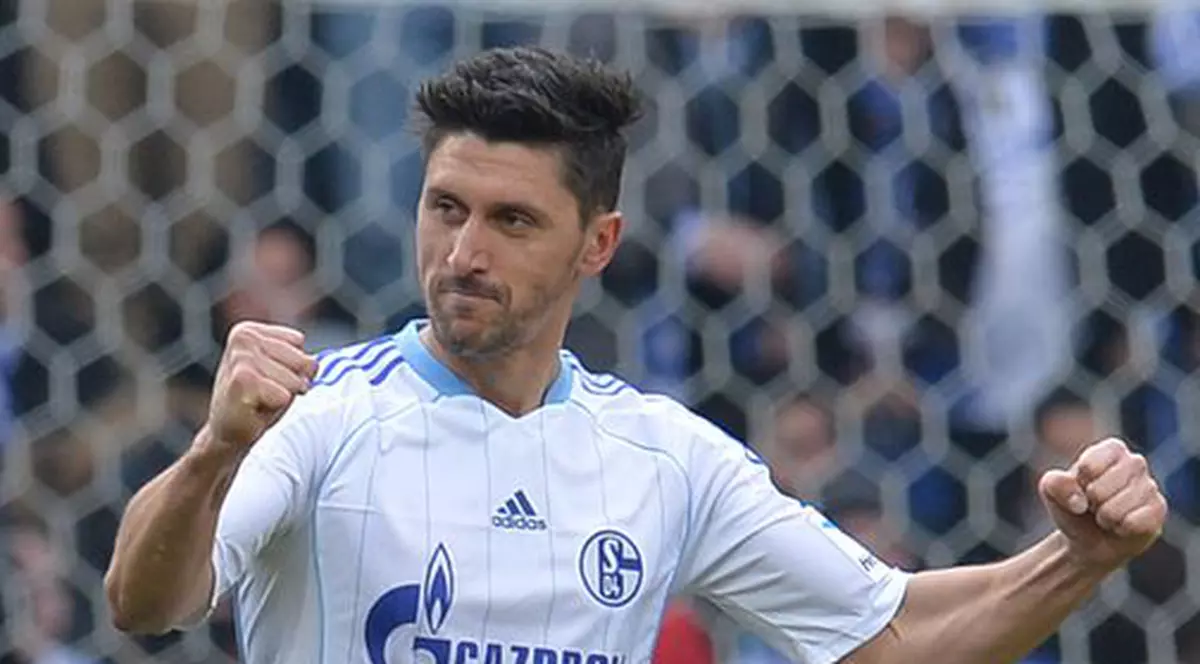 Marica, probleme? Fotbalistul, ca şi dat afară de la Schalke