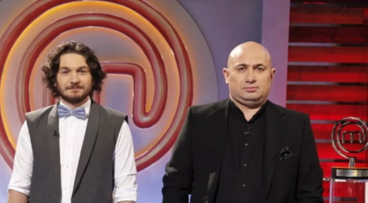 Au trecut prin ADEVĂRATE CAZNE până să devină Chefi! Vezi de ce Cătălin Scărlătescu şi Florin Dumitrescu nu mai SUPORTĂ anumite preparate!