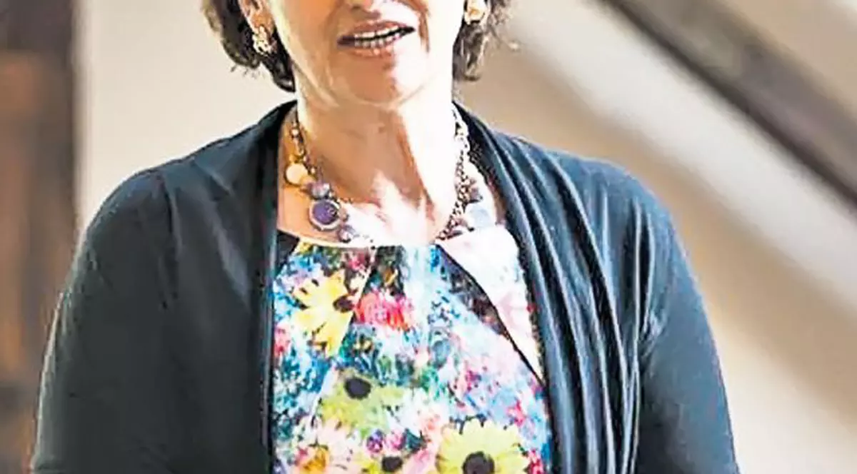 Conduce o şcoală de 10 milioane de euro