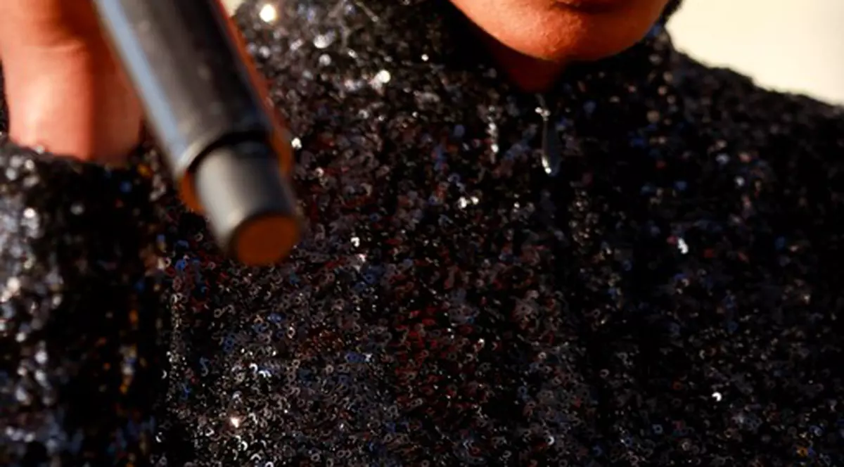 O cunoscută ARTISTĂ LESBIANĂ a dat în judecată compania care i-a organizat nunta!