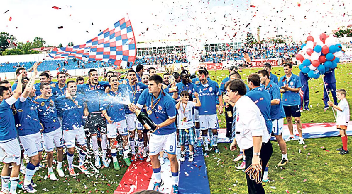Sărbătoare cu lapte de vacă şi vodcă! Botoşaniul este pentru prima dată în Liga I