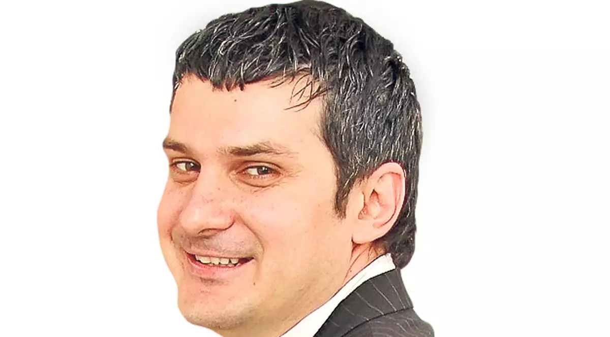 Adi de la Vâlcea și-a abandonat limuzina de 30.000 €