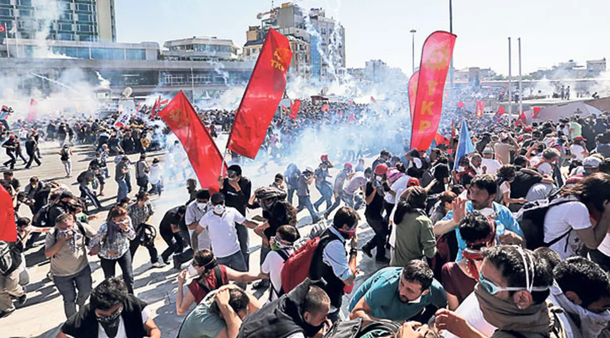 1.700 de turci arestați la Istanbul | FOTO