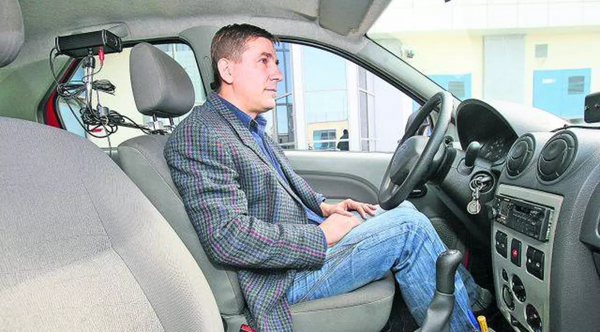 Uită-te neapărat la asta dacă dai examenul auto! Vezi care sunt ultimele modificări ale Codului rutier