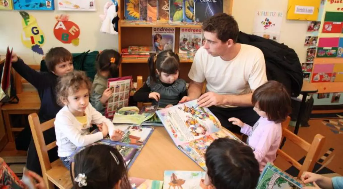 Încep înscrierile în grădiniţe: peste 400 de locuri noi în unităţile preşcolare din Sectorul 1 
