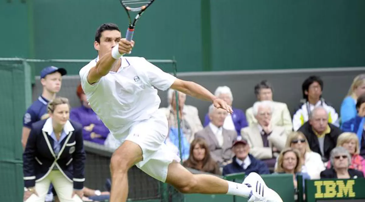 Victor Hănescu nu a avut nicio şansă în faţa lui Roger Federer, în primul tur la  Wimbledon 