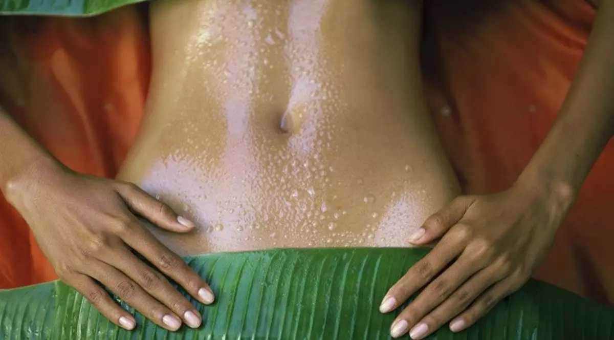 Abdomen sculptat: 5 tratamente care elimină grăsimea de pe burtă după 4 şedinţe