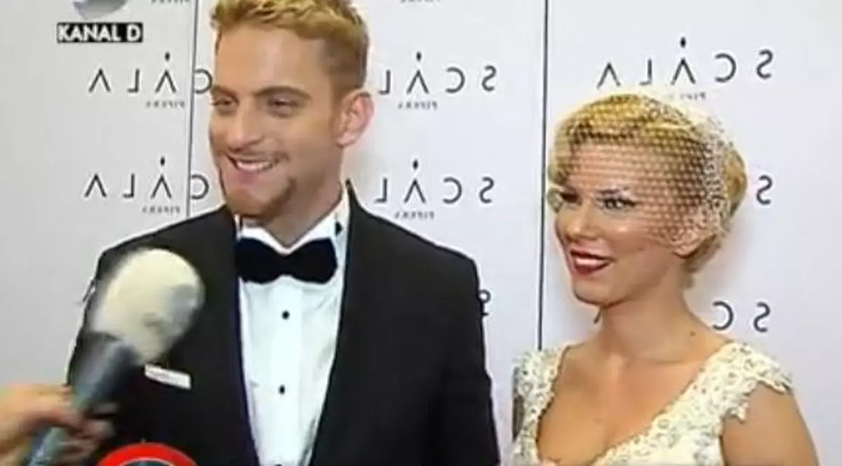 Alina Crăciun și-a arătat chiloții la nuntă! FOTO 