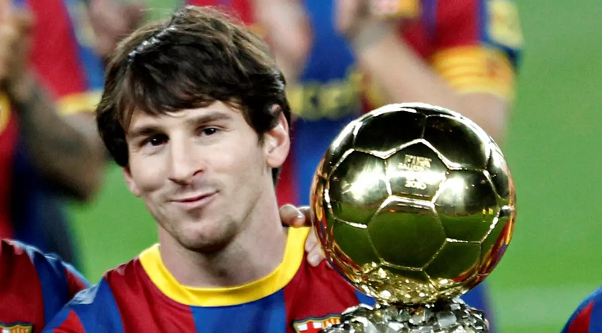 Este unul dintre CEI MAI BUNI FOTBALIŞTI ai planetei, dar şcoala nu i-a plăcut! Messi a recunoscut că a citit O SINGURĂ CARTE în viaţa lui!