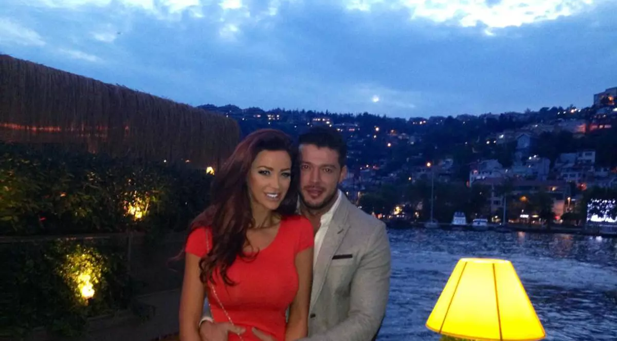 Bianca Drăguşanu şi Victor Slav, iubire ca-n filme! Uite ce mesaje de dragoste îşi scriu!