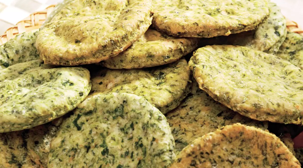 Reţete: Biscuiţi săraţi cu spanac