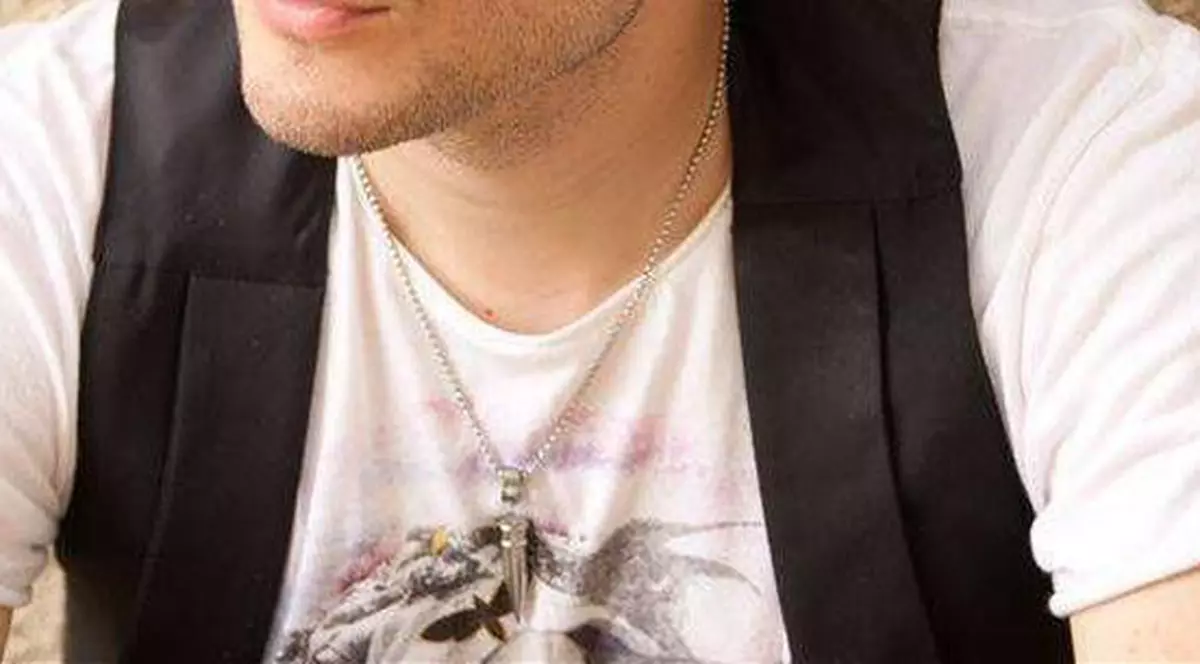 DRAMĂ în familia unui ÎNDRĂGIT CÂNTĂREŢ! Tatăl său este GRAV BOLNAV, iar medicii i-au mai dat CÂTEVA ORE DE TRĂIT