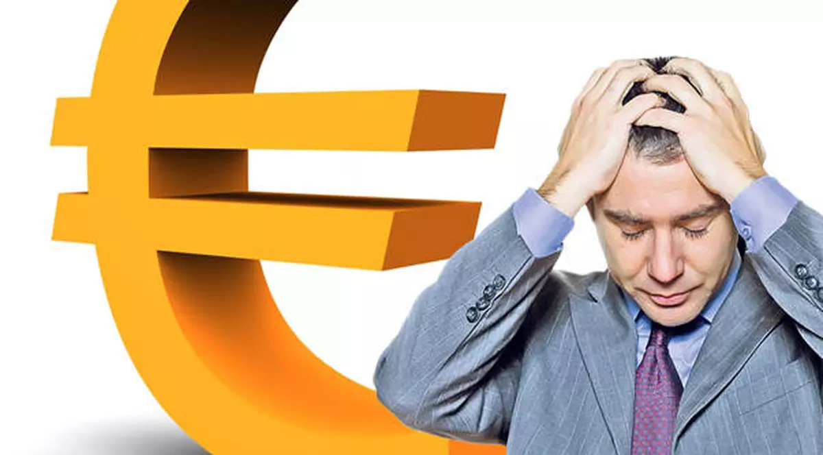 Vești proaste pentru românii cu credite în valută! Vezi la cât a ajuns cursul leu-euro