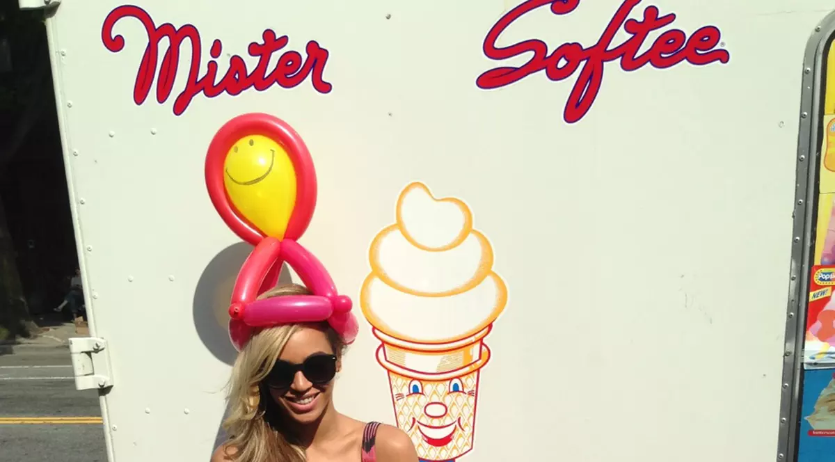 Imagini DE SENZAŢIE cu CEA MAI FRUMOASĂ FEMEIE DIN LUME | FOTO