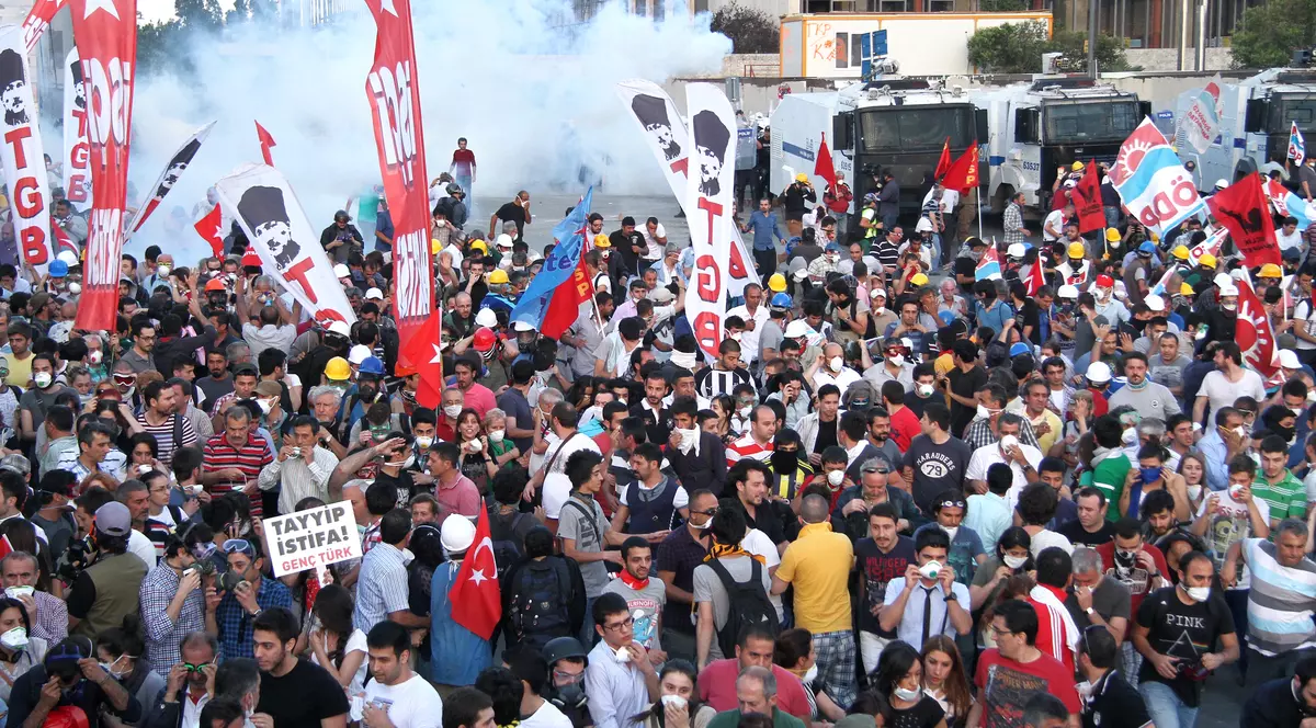 Paralamentul Europei mârâie la Erdogan