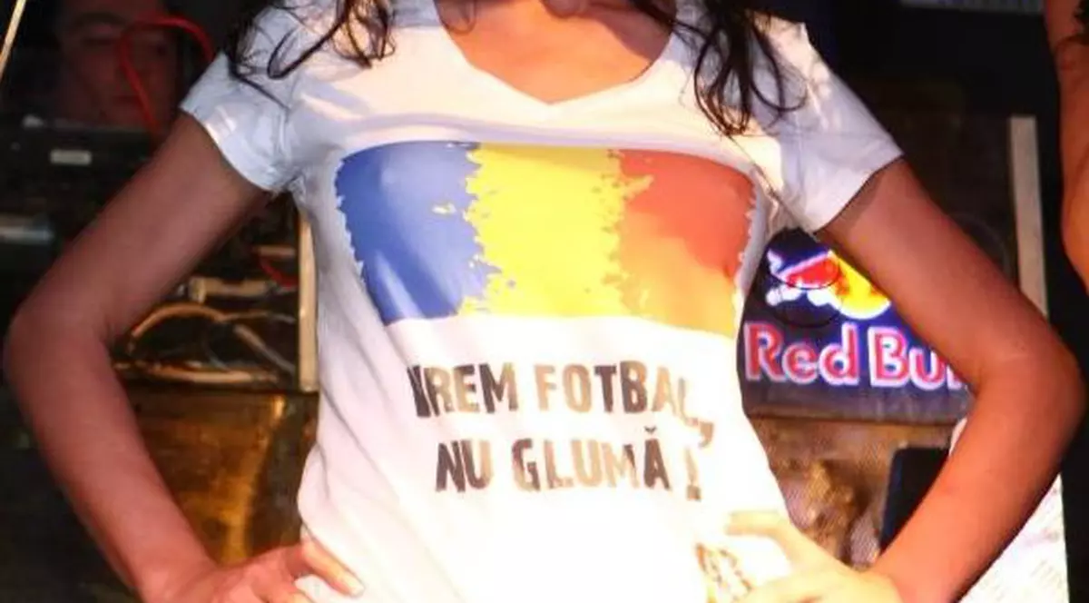 O vedetă de la noi își vinde hainele purtate: «Nu mi-e rușine să fac lucrul acesta»