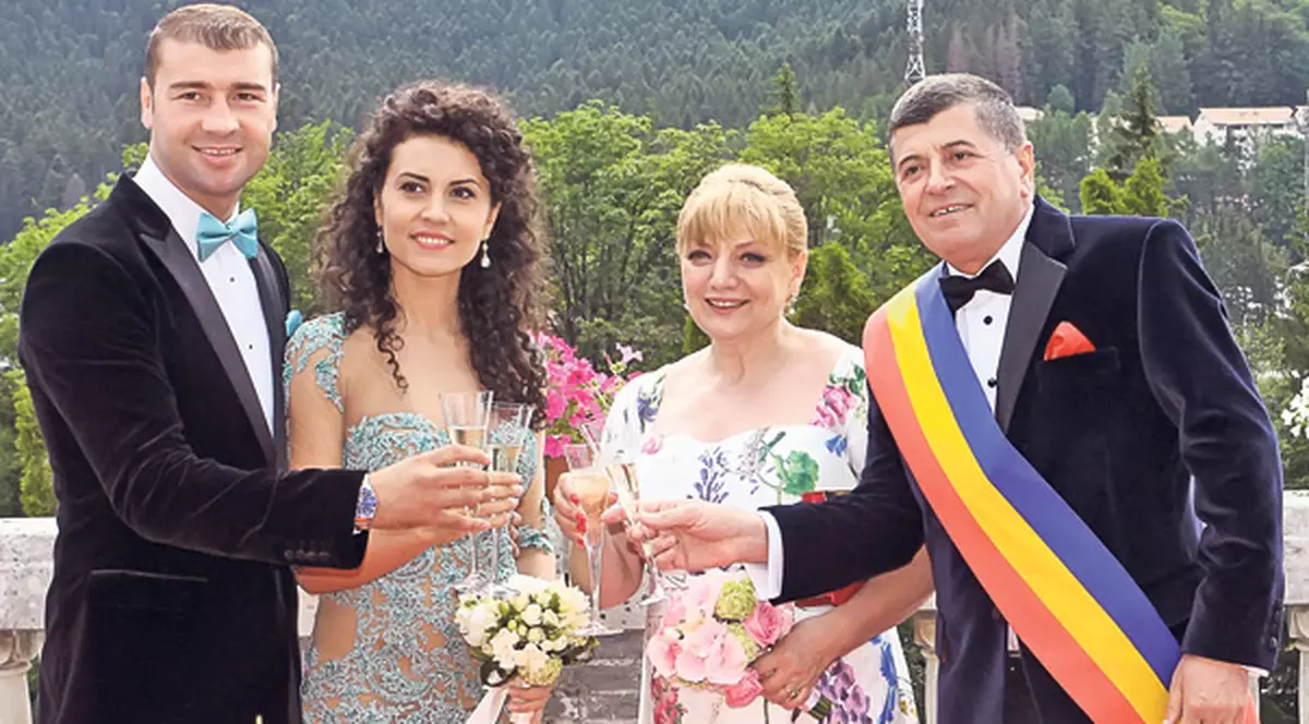 INTERVIU EXCLUSIV | Emanoil Savin, naşul de cununie al lui Lucian Bute, nu se uită la bani când vine vorba de dar: «Plicul va fi greu cât o centură de diamante!»