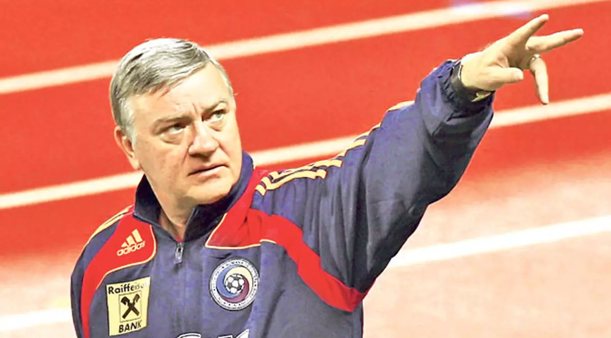 INTERVIU EXCLUSIV | Mircea Sandu: "Piţi poate să stea liniştit. Steaua, vom vedea..."