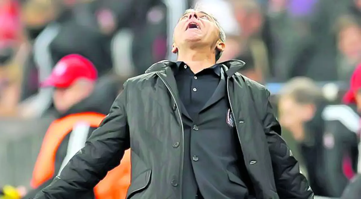 Sorin Cârţu l-a pus pe Iisus lângă Armani! FOTO