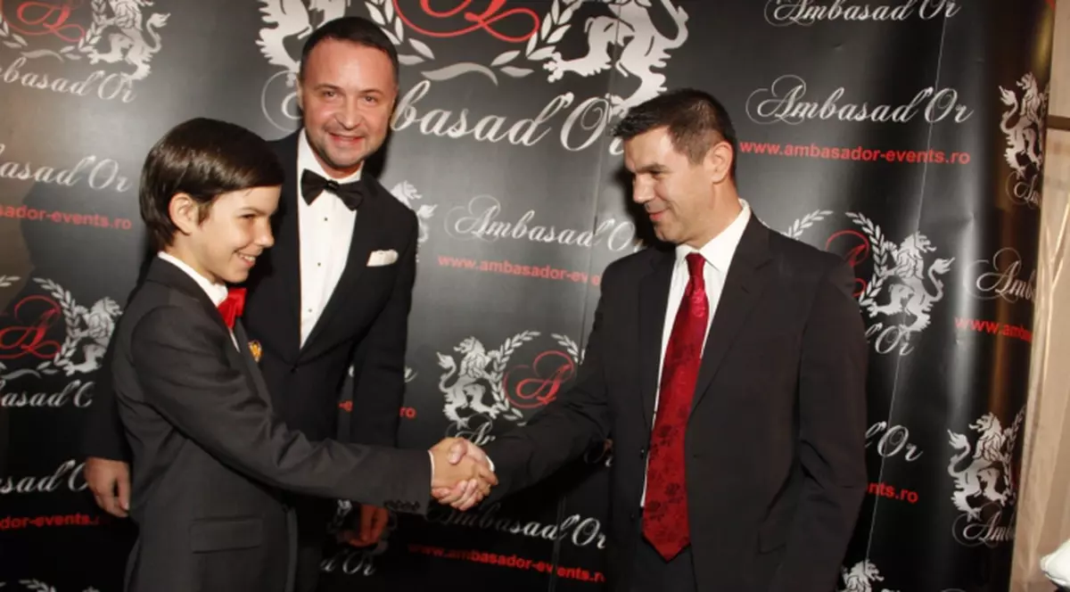 Fiul unui cunoscut om de afaceri este un fan împătimit al lui Mihai Leu! Uite unde i-a cerut autograful