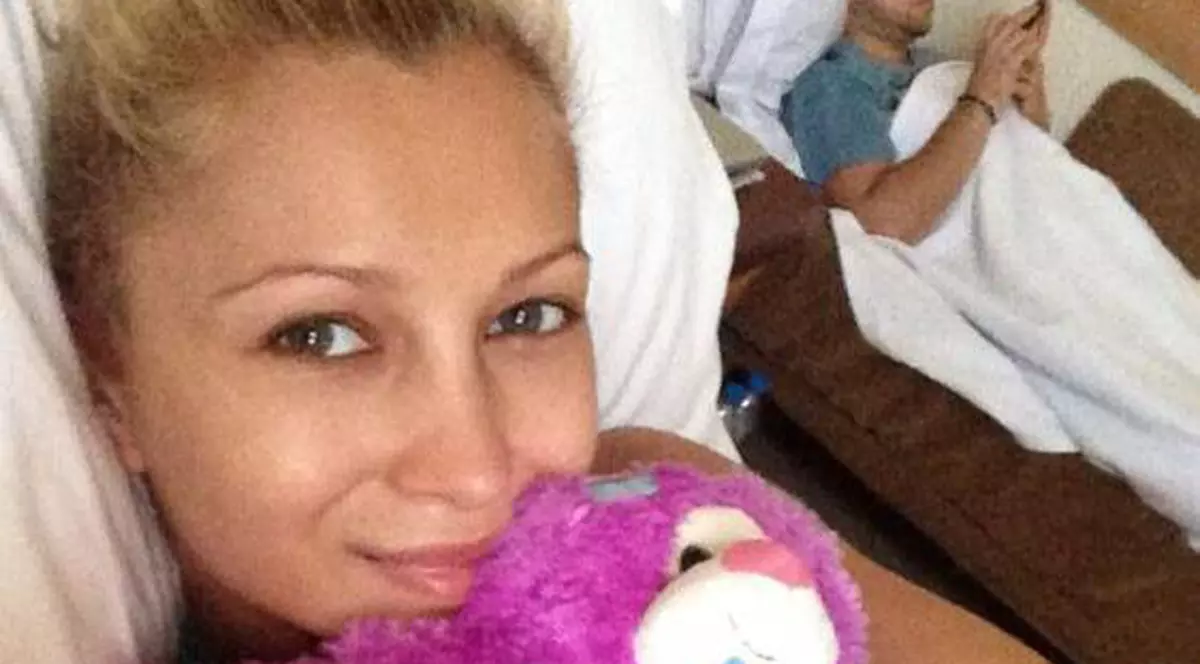 Lora VINE CU VEŞTI LA MINUT DIN SPITAL: "Mi-a mai crescut o bucă"