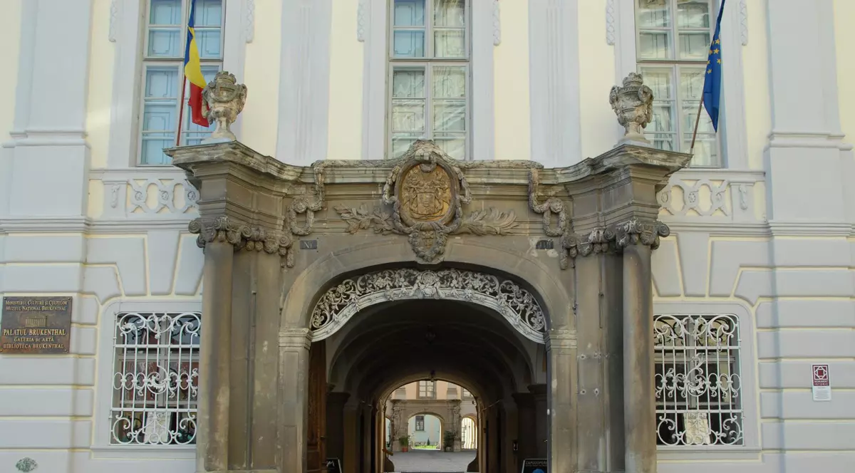 Turiștii pot vizita gratuit Muzeul Național Brukenthal