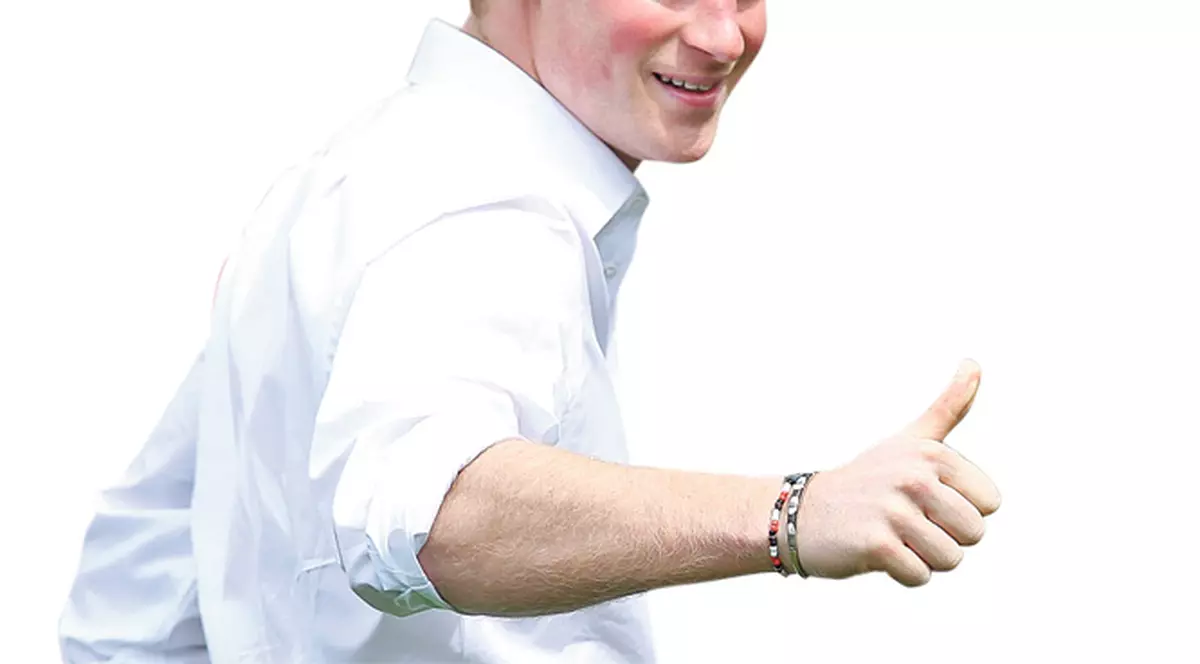 Prinţul Harry: «Am eu grijă să se distreze nepoţelul meu»