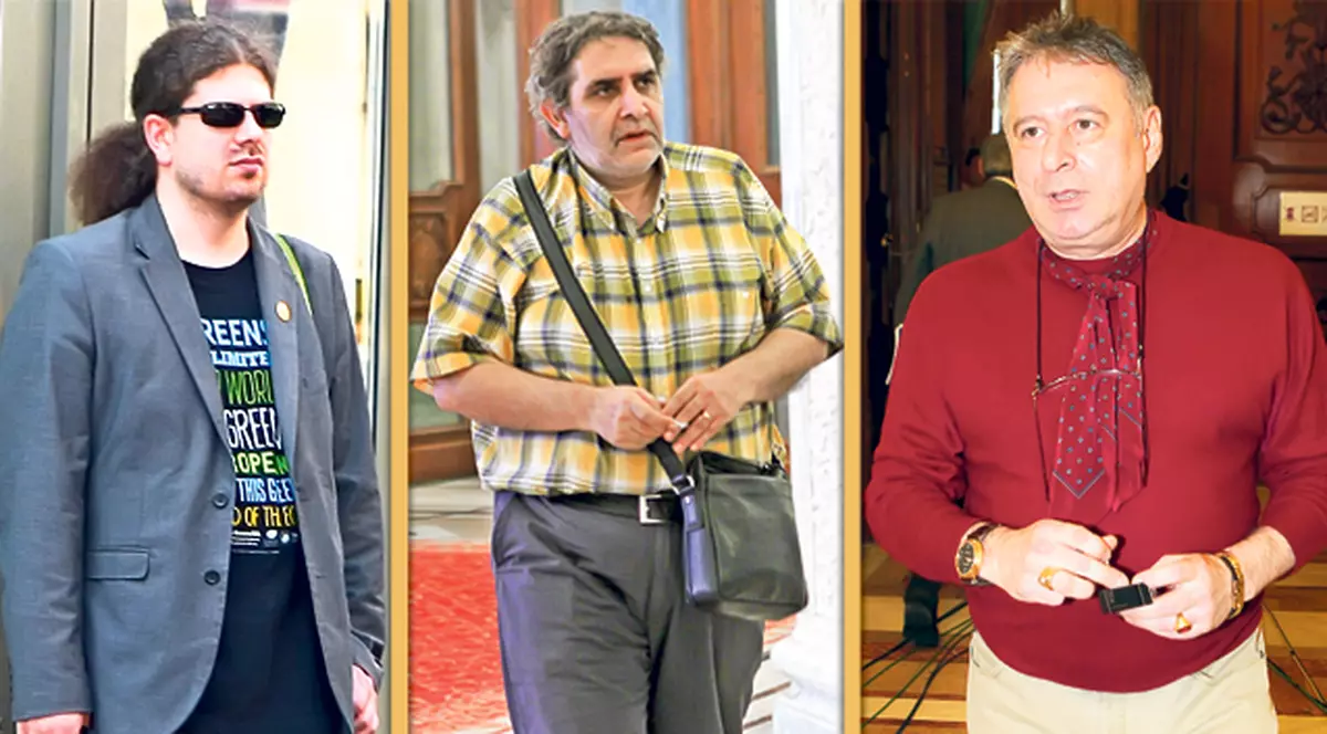 Adio tricouri şi blugi în Parlament! Deputaţii vor fi obligaţi să stea toată ziua cu cravata la gât