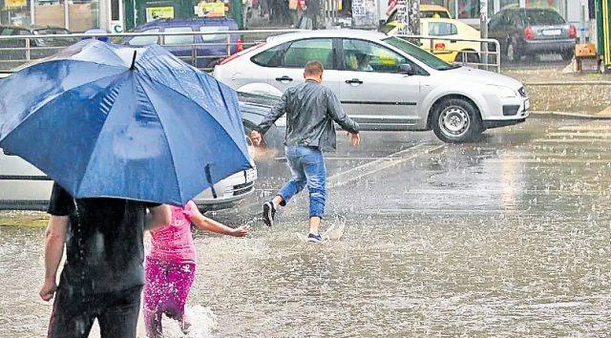 PROGNOZA METEO pentru luni şi marţi, în ţară şi în Bucureşti. Iată cum va fi VREMEA la început de săptămână!