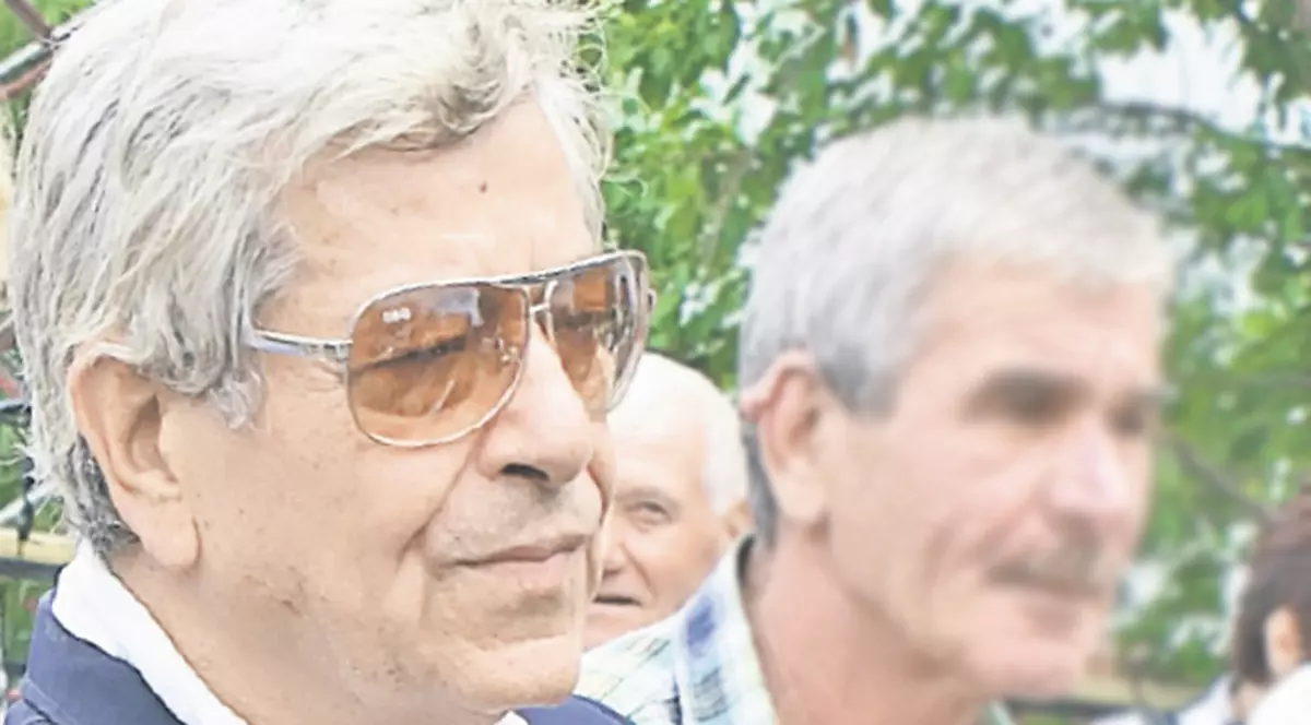 Ion Dichiseanu a fost mare crai... dar vezi cu cine locuieşte la 79 de ani