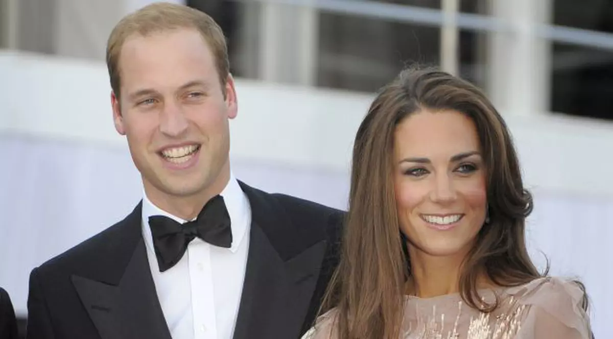 Cel mai popular ziar din Marea Britanie şi-a schimbat numele în onoarea «bebeluşului regal»