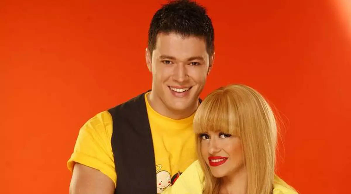 Anda Adam: ”Ce i se întâmplă acum lui Victor Slav este total opusul a ceea ce i se întâmpla cu mine!”. Vezi CE MAI AU în comun BLONDA și PREZENTATORUL TV!