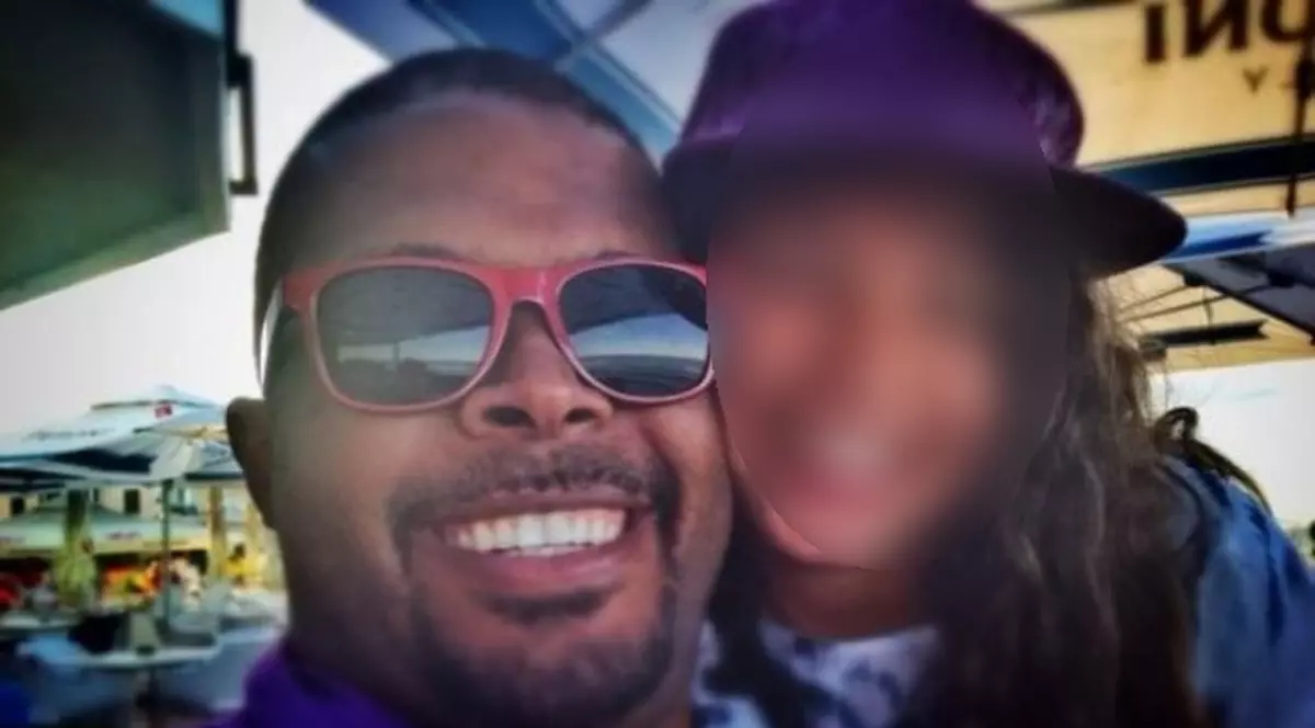 Ştiai că FETIŢA lui CABRAL este aşa SIMPATICĂ? Uite-o pe FIICA în vârstă de 10 ani a PREZENTATORULUI! FOTO